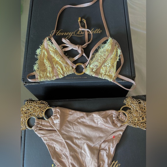 Beach Bunny Set Gold Glamour Top & Bottom